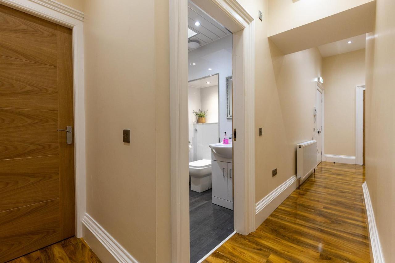 New 3-Bedroom Apartment Close To City Centre EDI Exterior foto